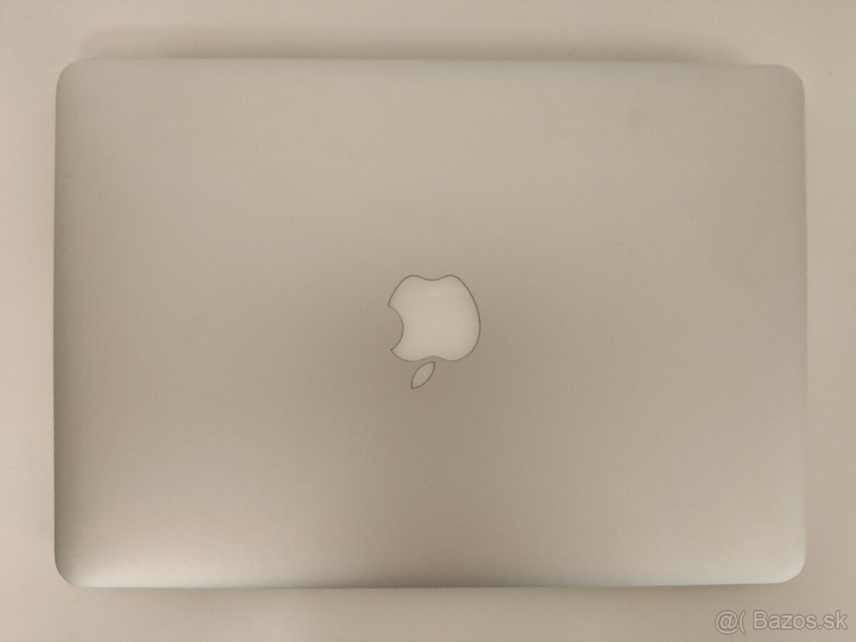 MacBook Pro 2015 13" | i5 • 8GB • 256GB SSD - 6
