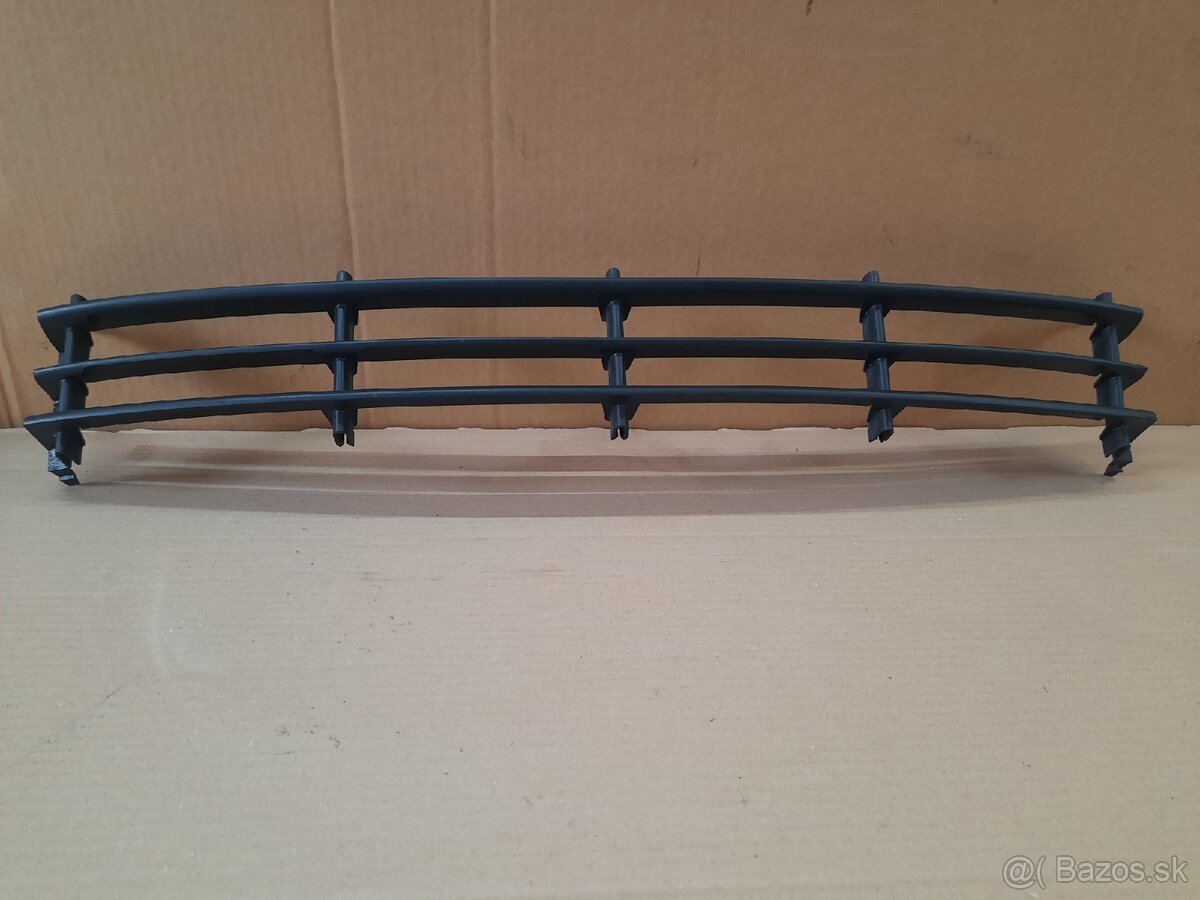 mriežka predného nárazníka Octavia 2 - 6