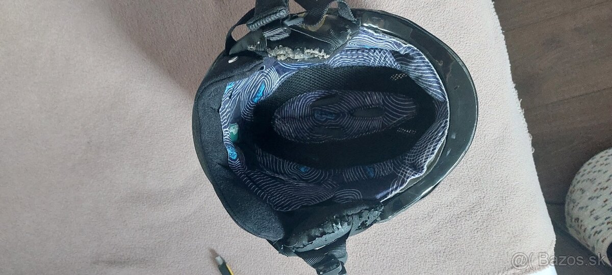 Lyziarska prilba - 6