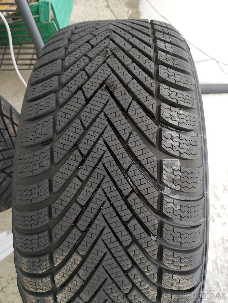 Pirelli powergy 225/45 R17 94V - 6