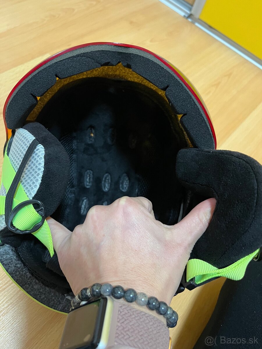 Lyžiarska prilba so štitom - 6