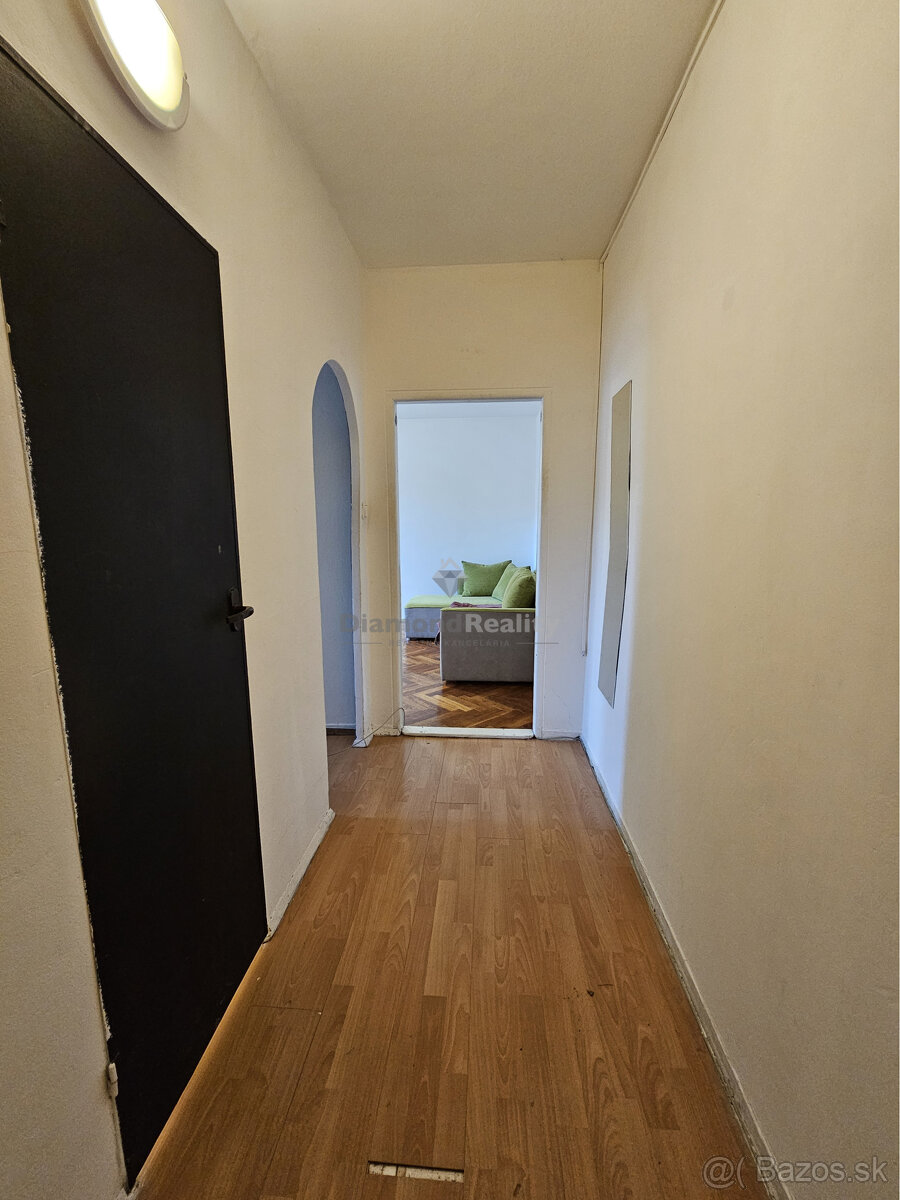 REZERVOVANÉ Na predaj 1 izbový byt, Košice - Západ, Bernolák - 6