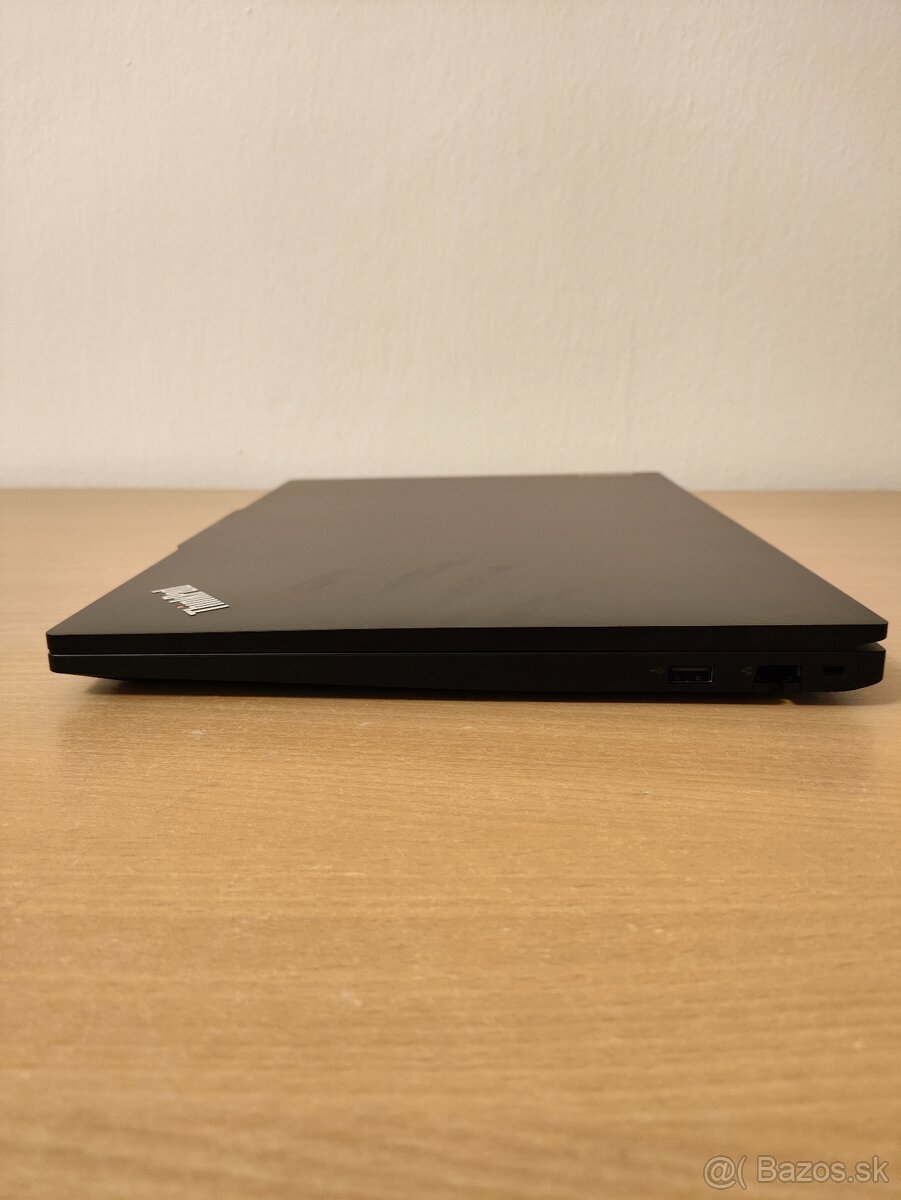 Lenovo ThinkPad E16 | i3-1315U | 8 → 32 GB RAM | 256 → 1 TB - 6