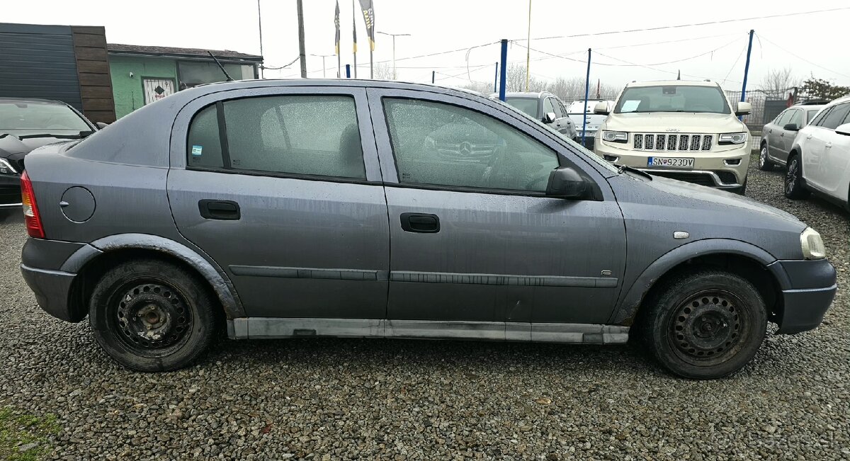 Opel Astra 1.4 16V - 6