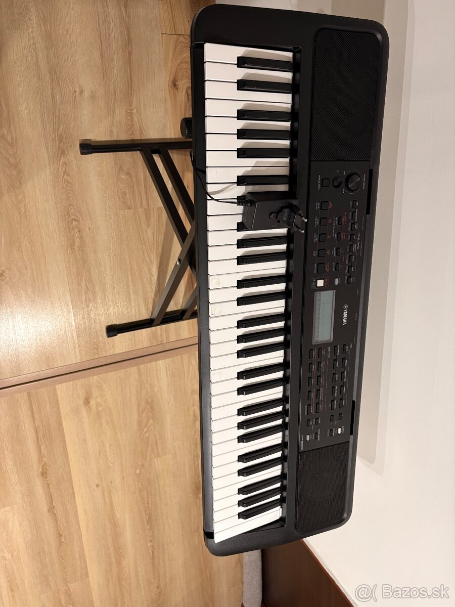 Yamaha PSR-E383 SET Keyboard s dynamikou Black - 6