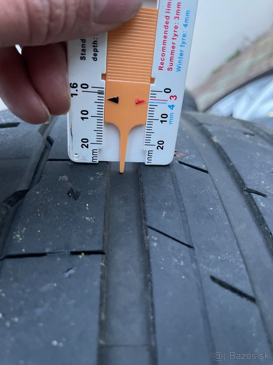 VW Springfield 18, 255/45 103 letní pneu Hankook,Multivan T6 - 6