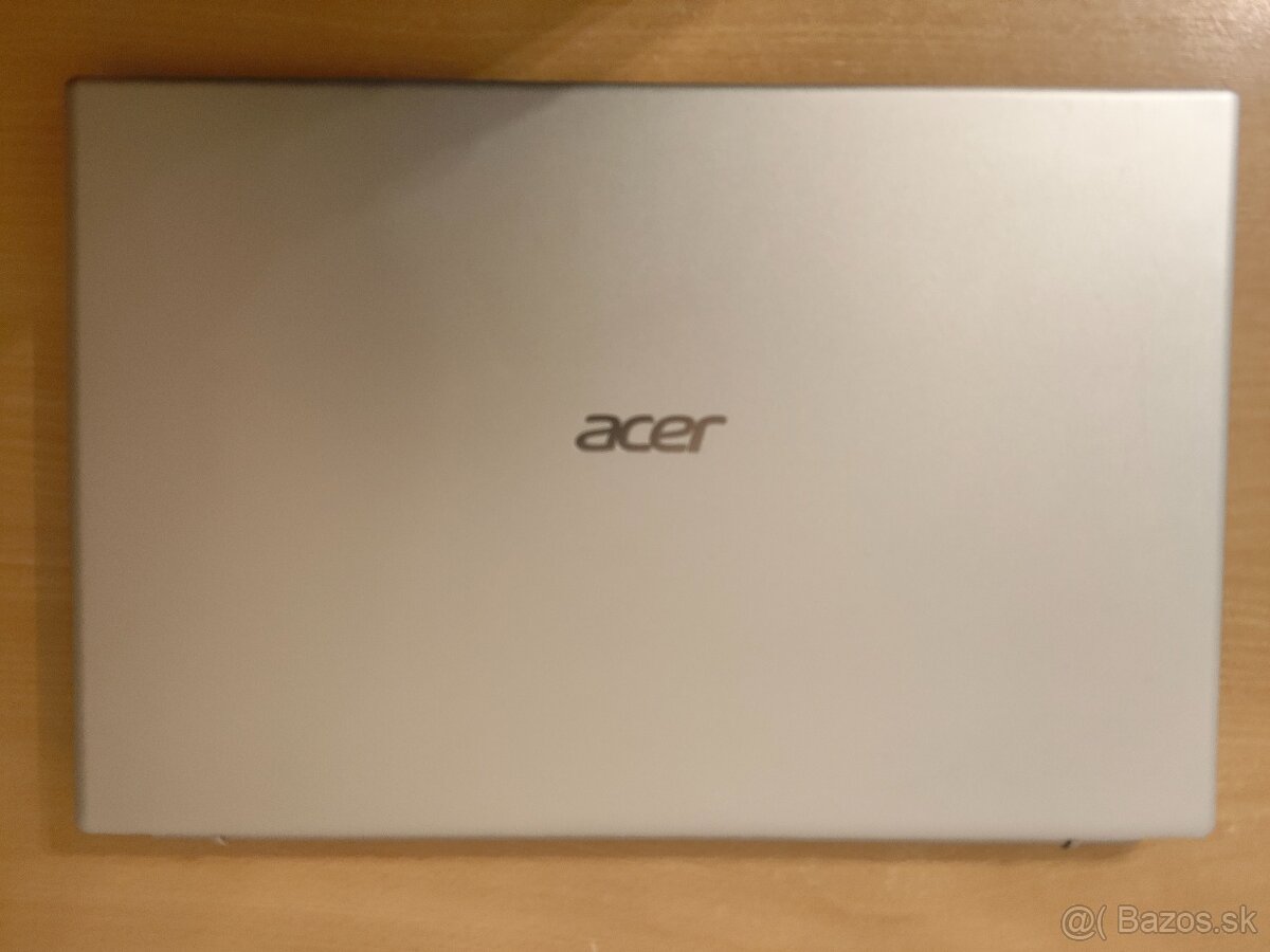 Acer A317-53 | Core i7 • 12GB RAM • 512GB SSD - 6