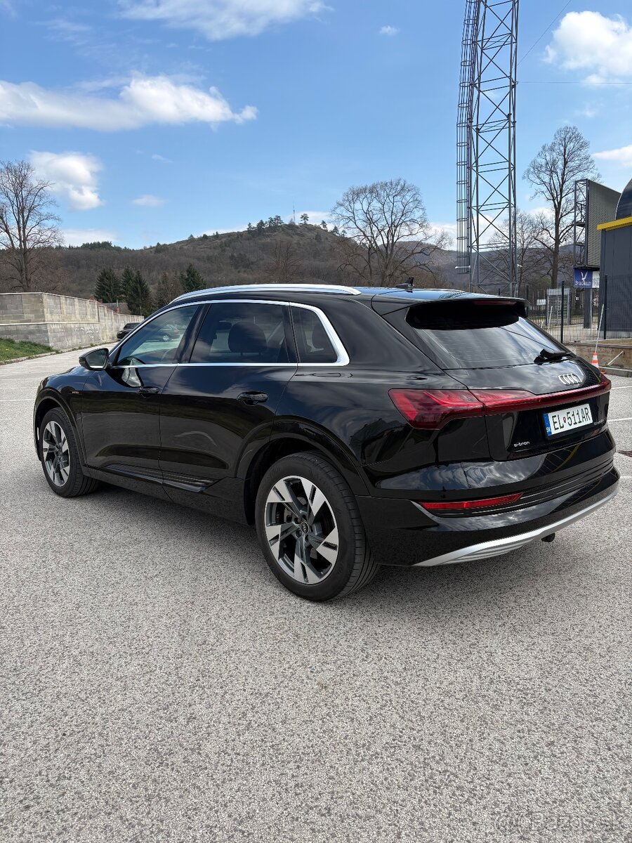 Audi E-tron 50 quattro 230 kW - 6