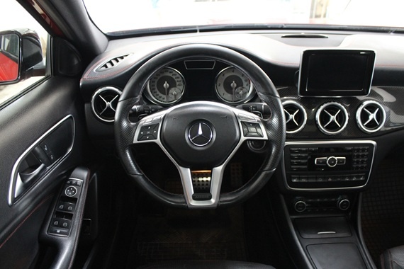 Mercedes-Benz GLA 220 d 4MATIC A/T - 6