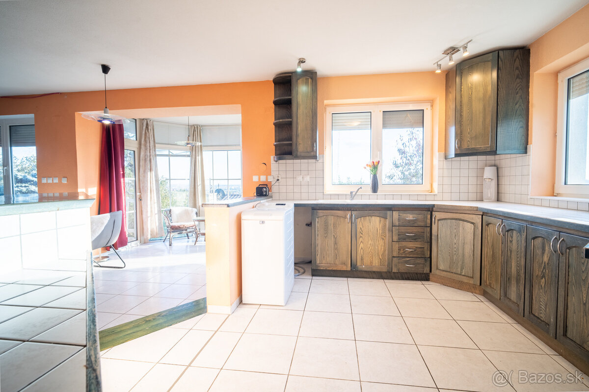 Na prenájom rodinný dom v Nitre - časť Zobor - 6