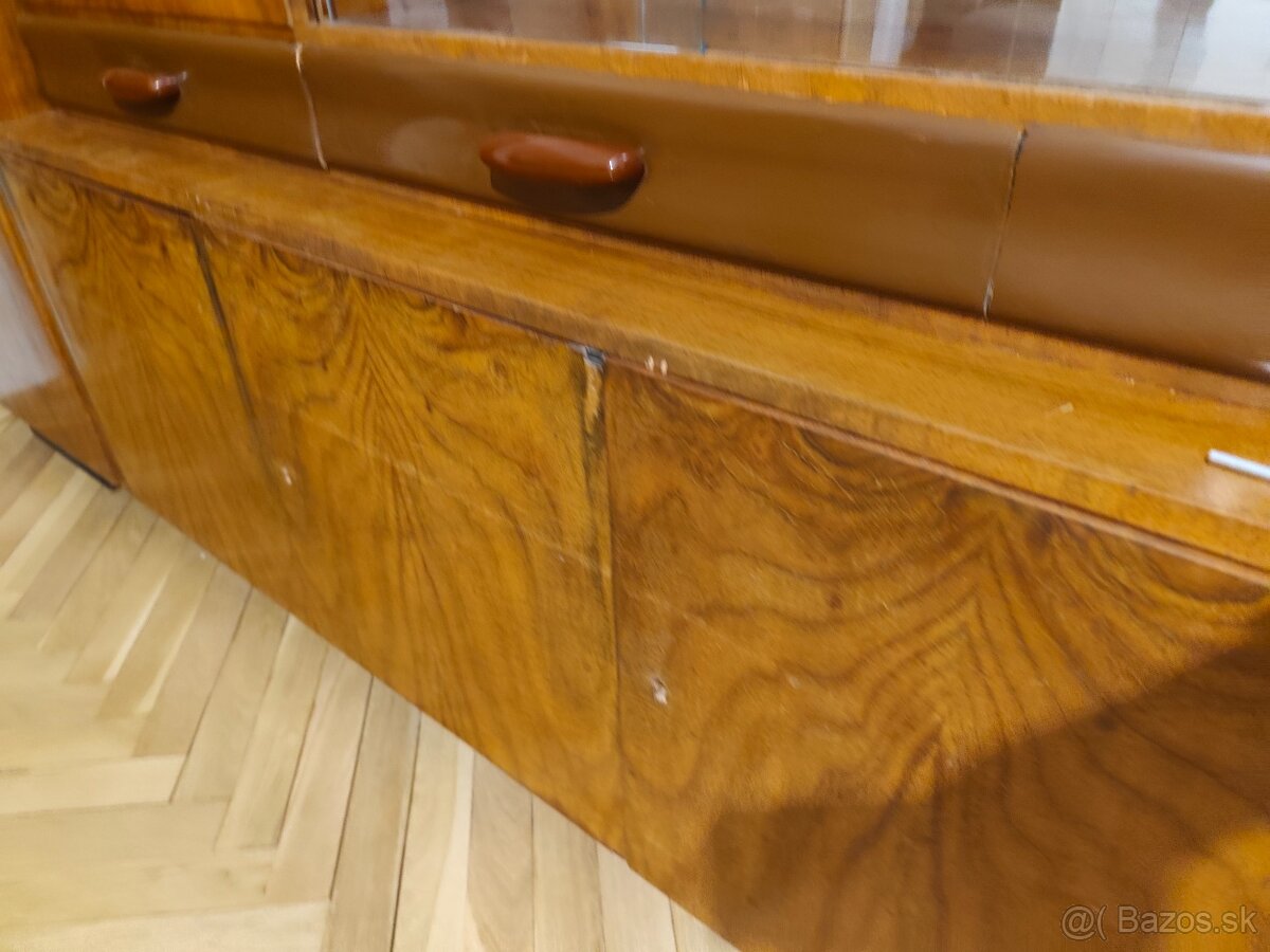 Starožitný nábytok - 6