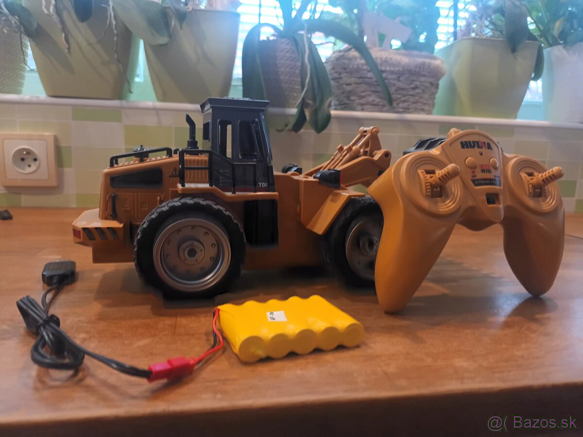 Predam bager s lyzicou na dialkove ovladanie - 6