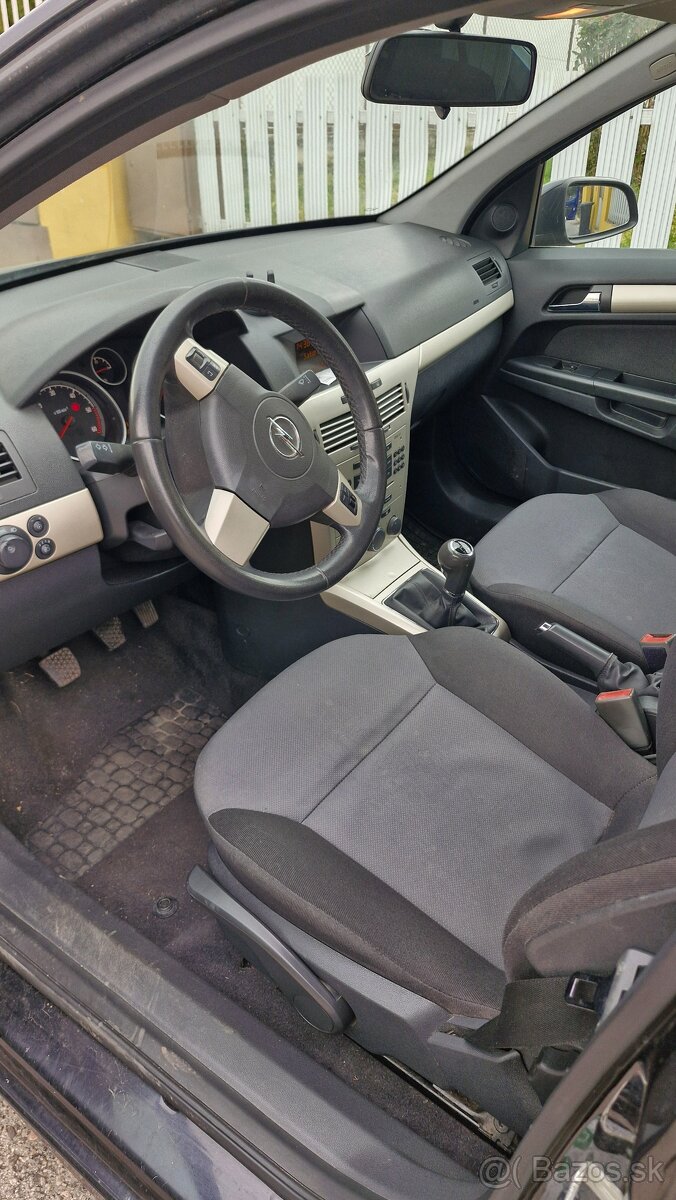 OPEL ASTRA COMBI DIESEL - 6