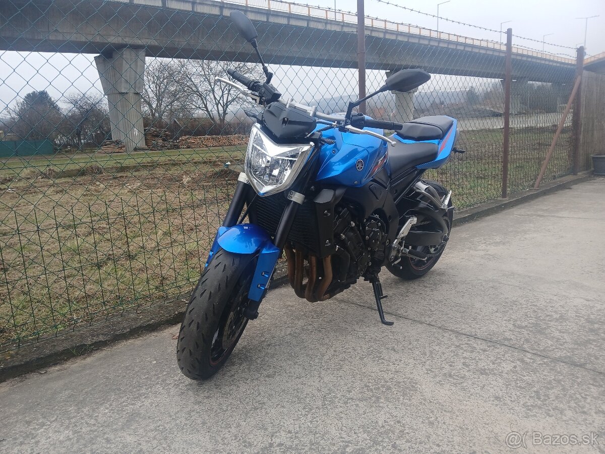 Yamaha FZ1 - 6