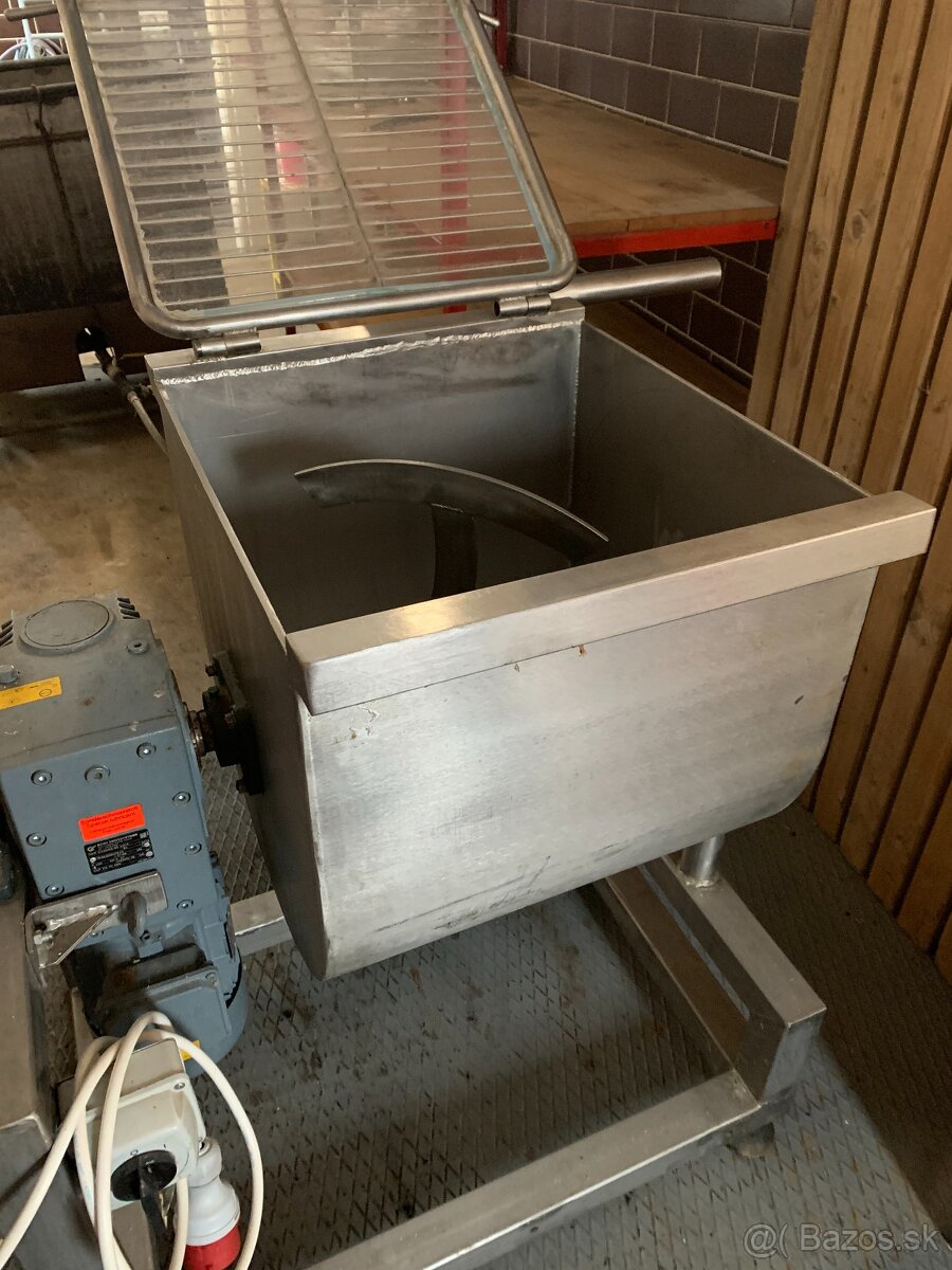 Predám miešačku mäsa a sypkých materiálov - 6