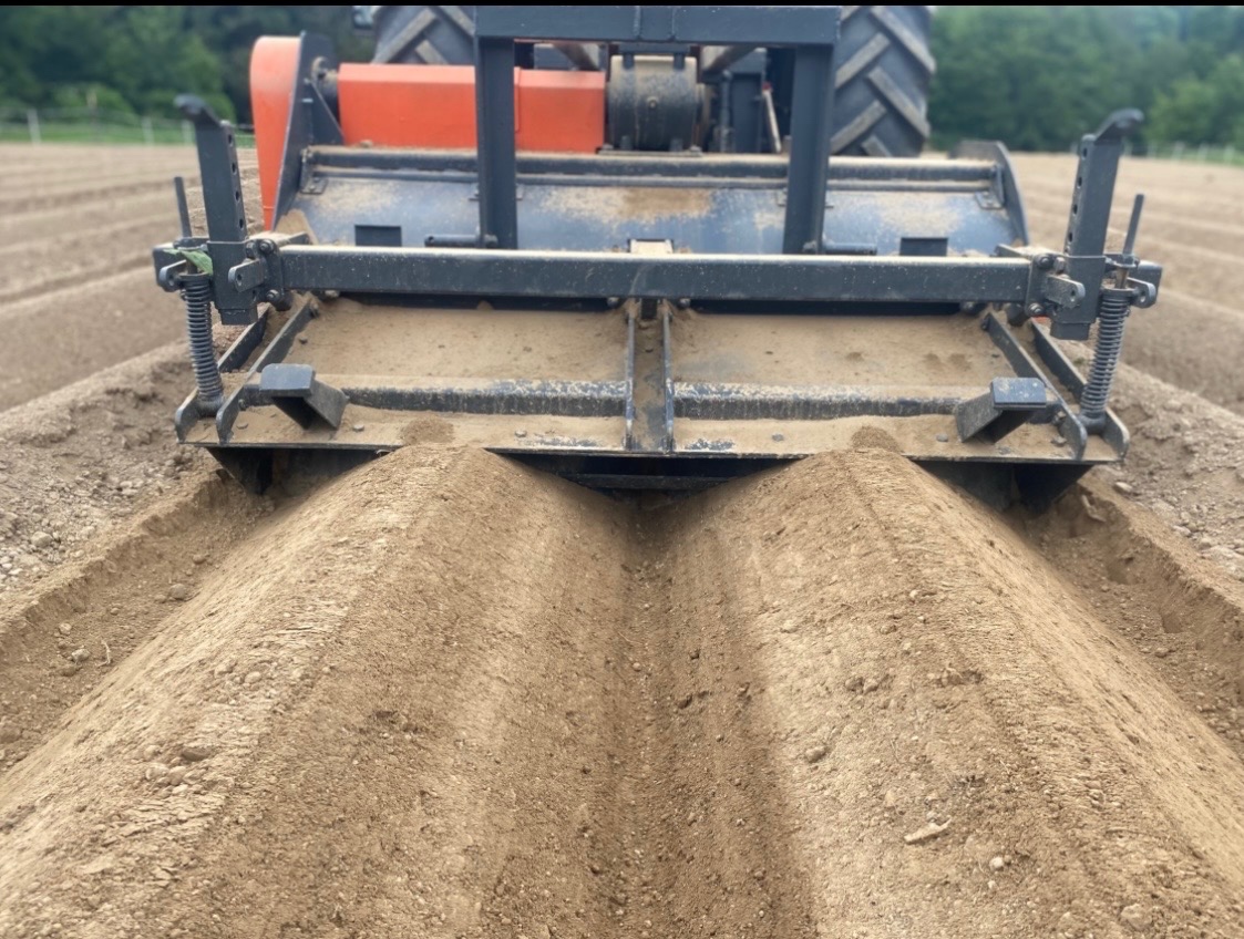 Predám Optigep BT-2B – bakhátovač / hriadkovač + fréza 200 c - 6