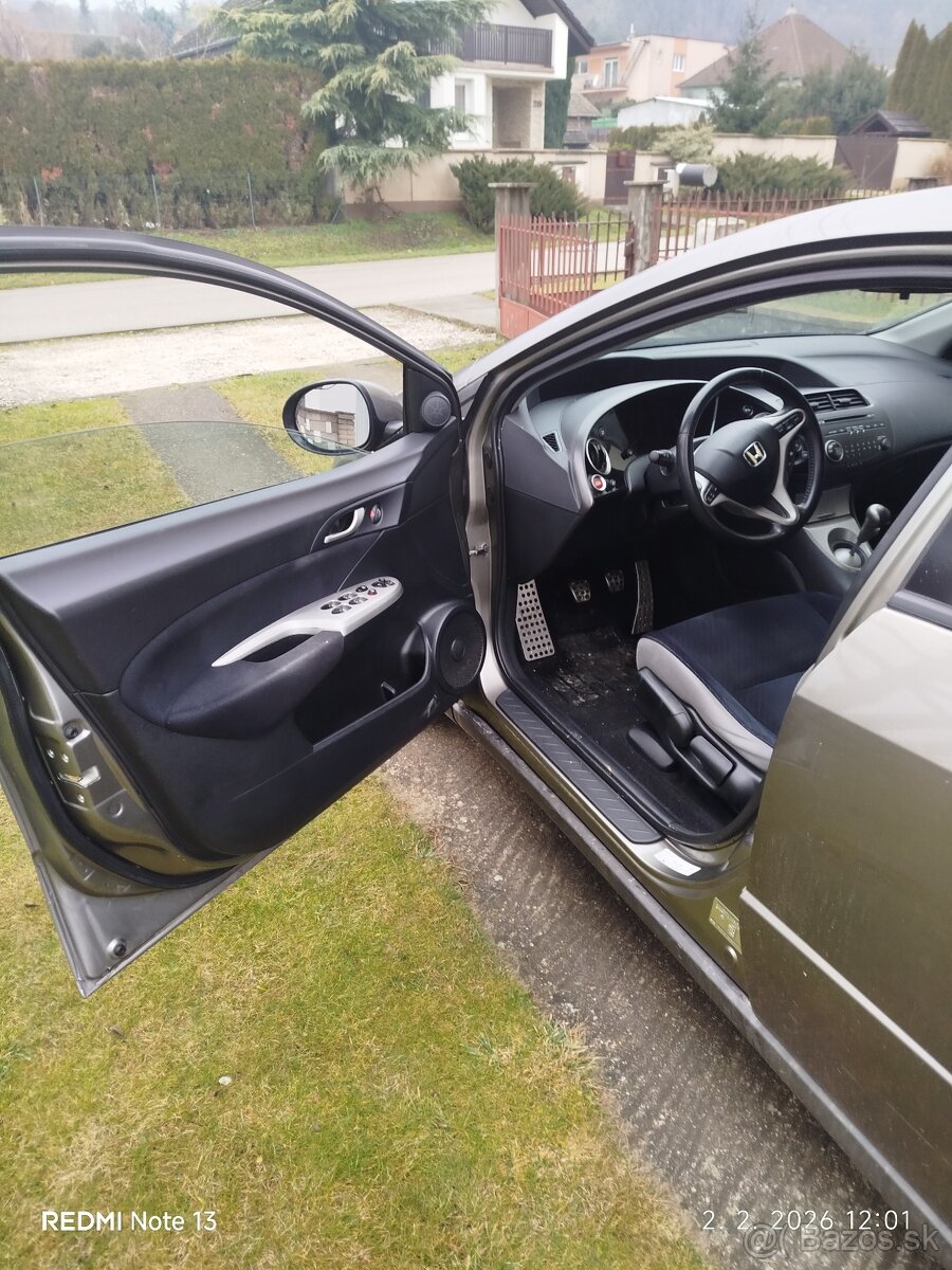 Predám Honda Civic 2.2 diesel 103 kw - 6
