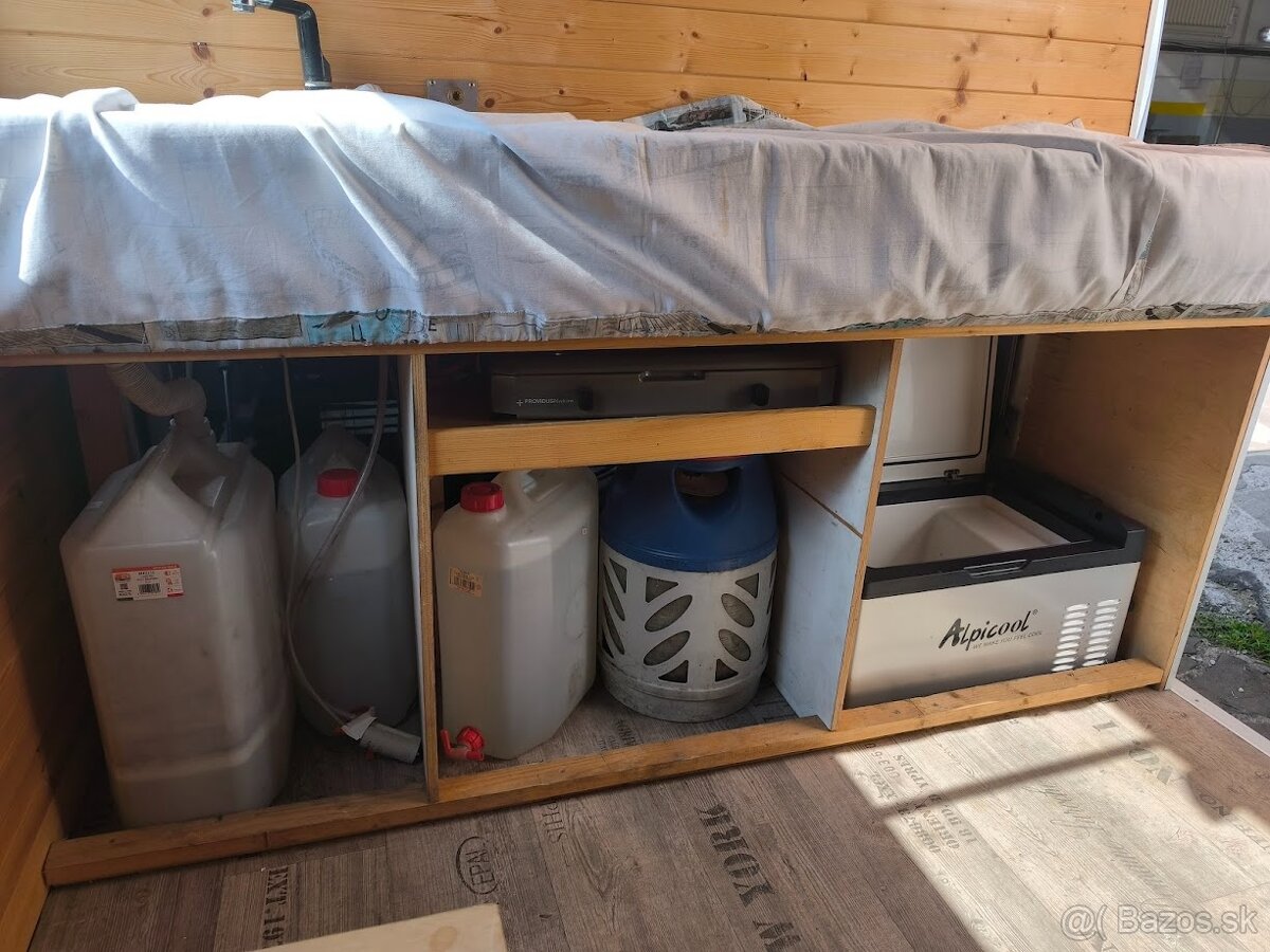 Obytná dodávka - 6