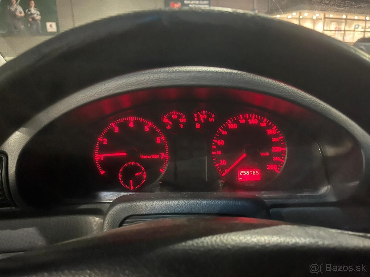 Predám audi a4 1.6 - 6