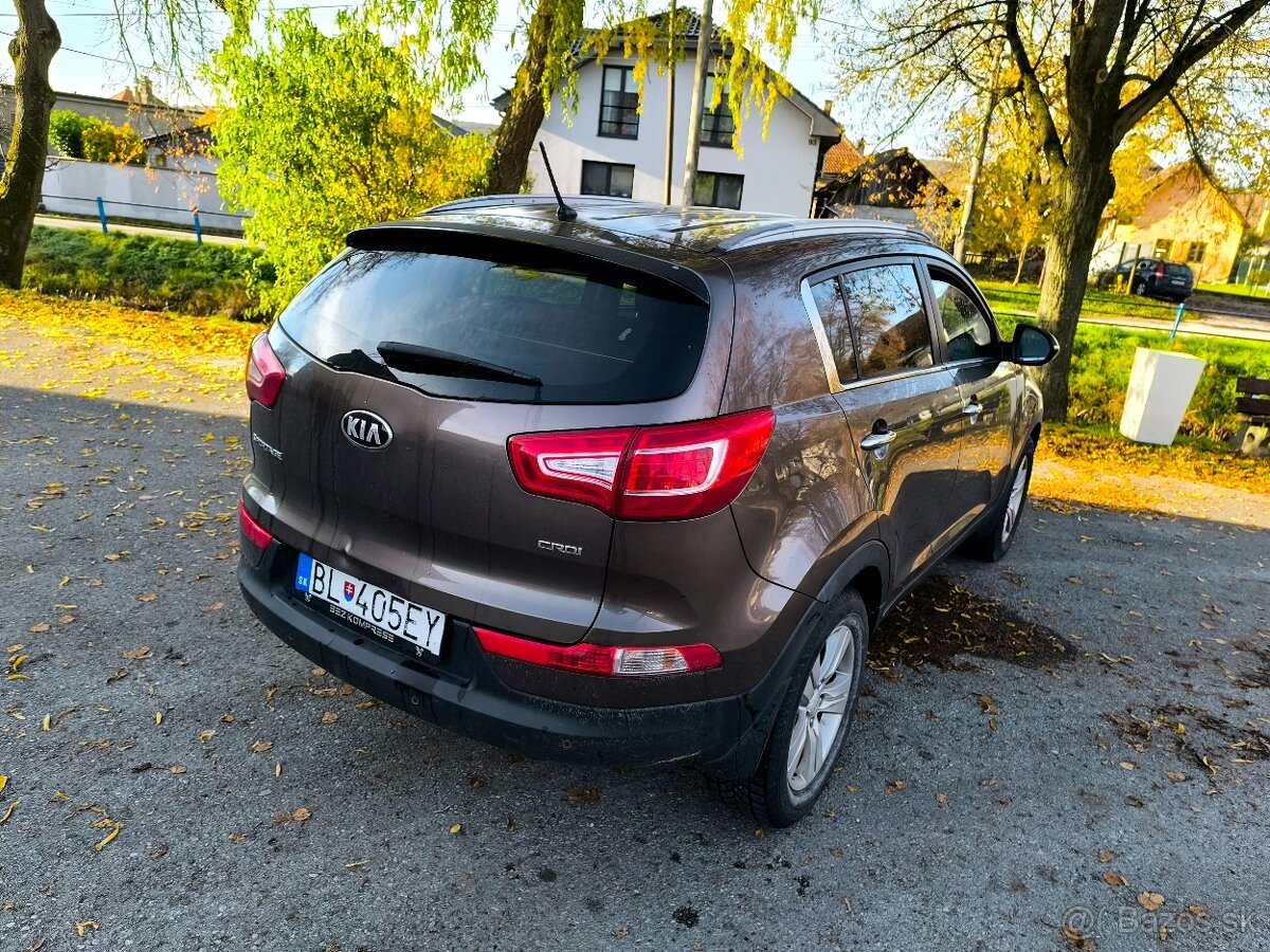 KIA SPORTAGE 1,7 CRDi 85 KW - 6