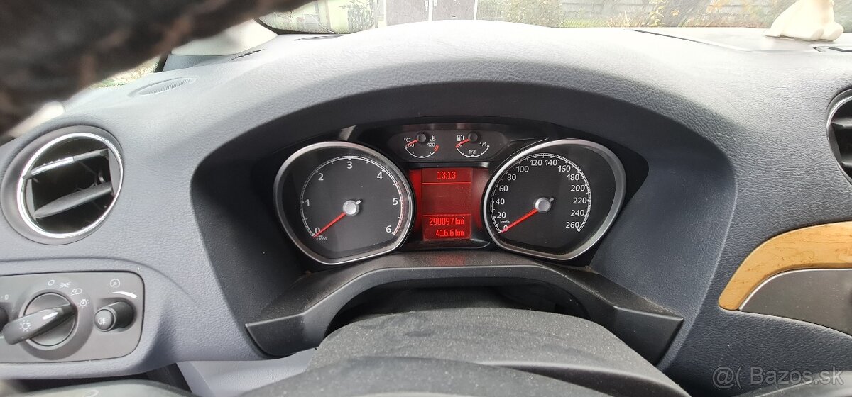 ford galaxy 2008 7m bez dpf ťažné stk 31.10.2026 - 6