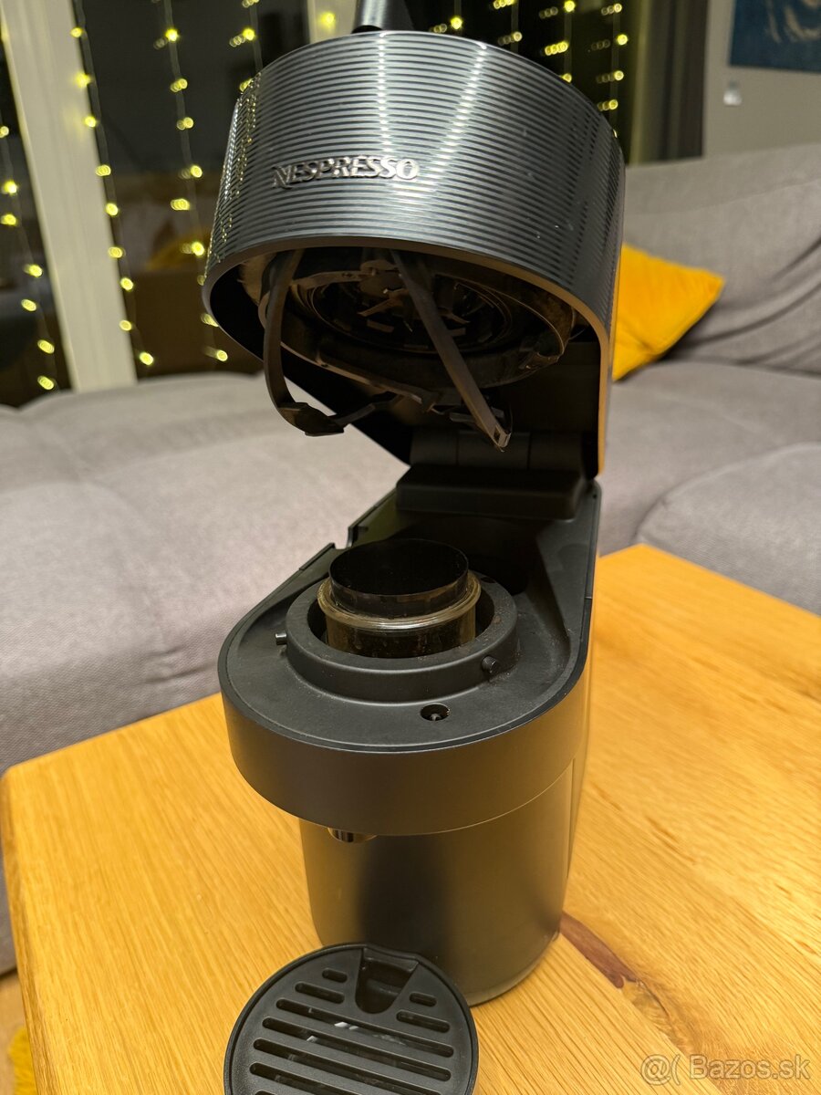 Kávovar Nespresso De'Longhi Vertuo + napeňovač šľahač mliek - 6