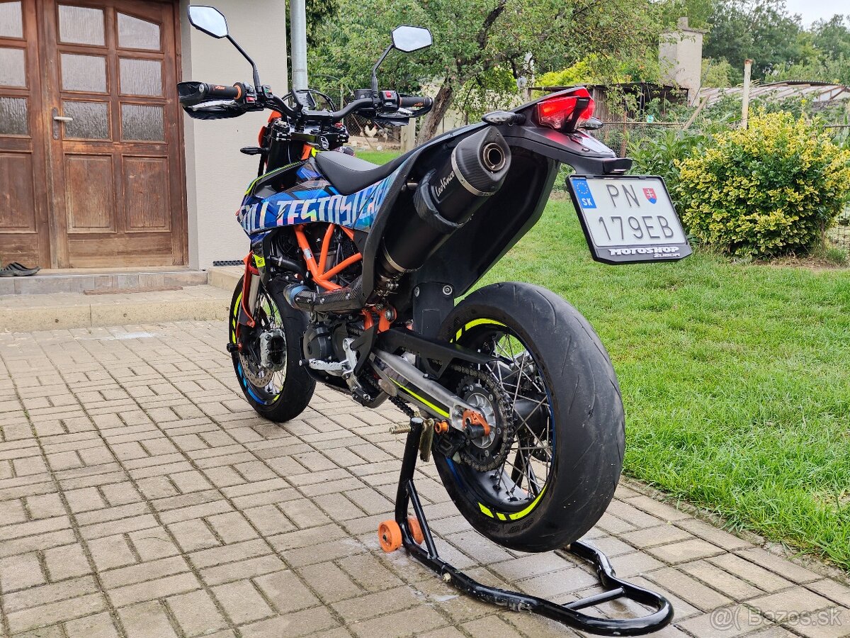 KTM 690 SMC R 2022 - 6