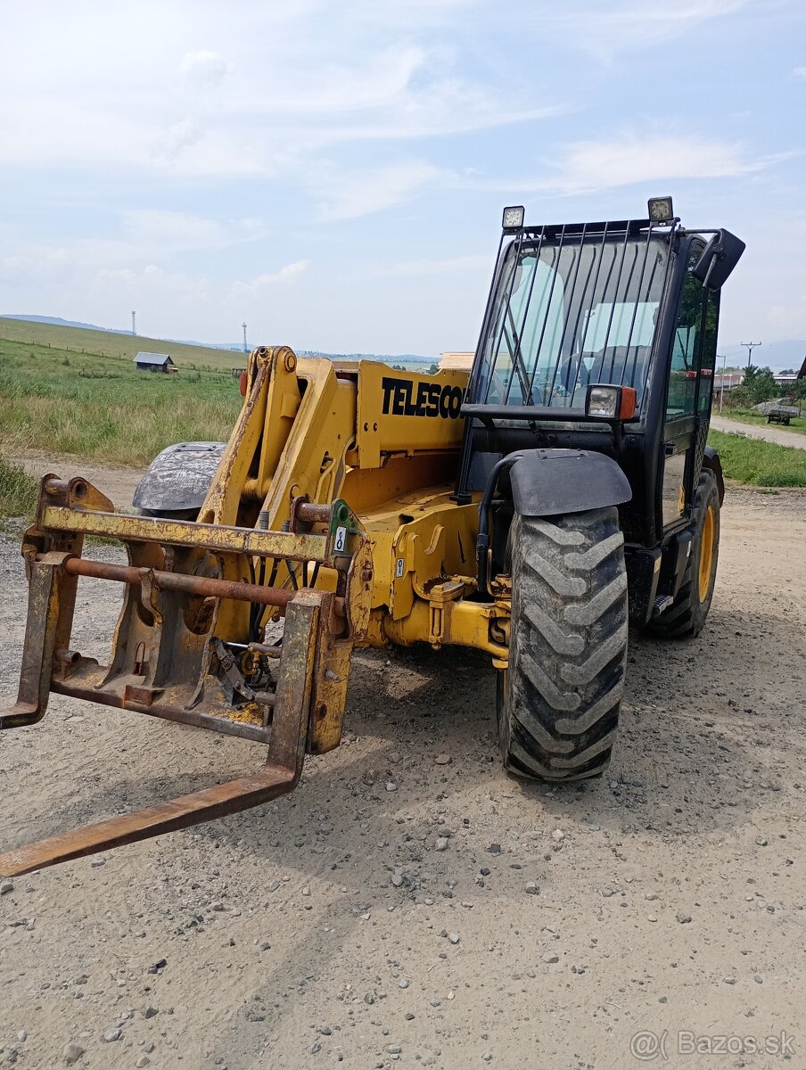 Teleskopický manipulátor JCB 530-70 - 6