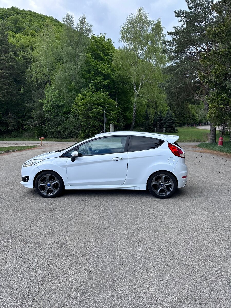 Ford Fiesta - 6