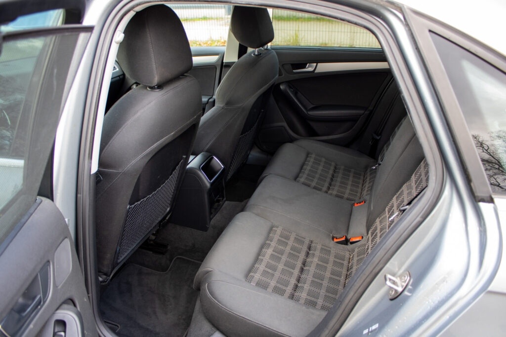 Audi A4 2012 - 6