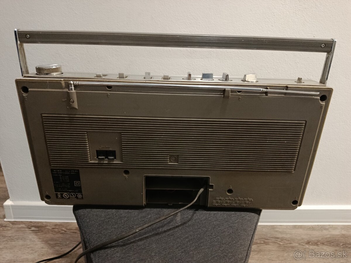 Sony CFS-81L , Radiomagnetofon - 6
