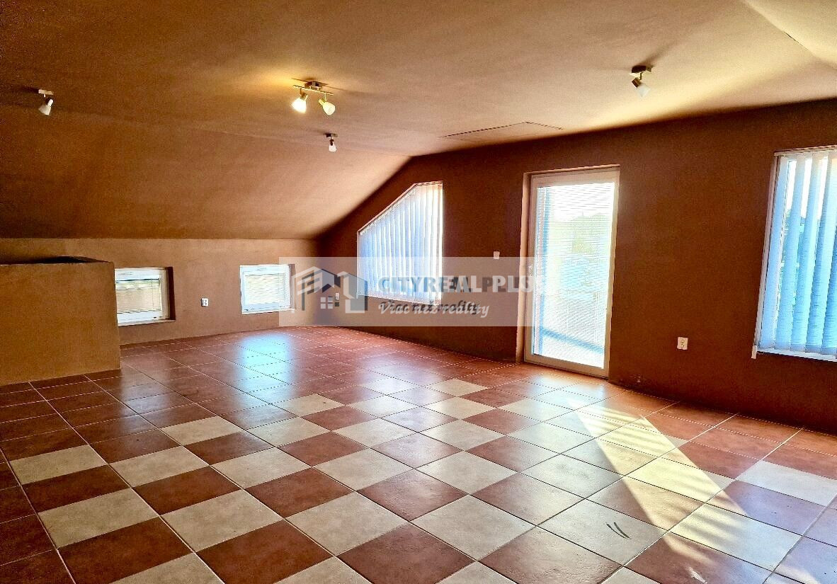 Znížená cena Ponúkame Vám na predaj polyfunkčnú budovu v Ko - 6