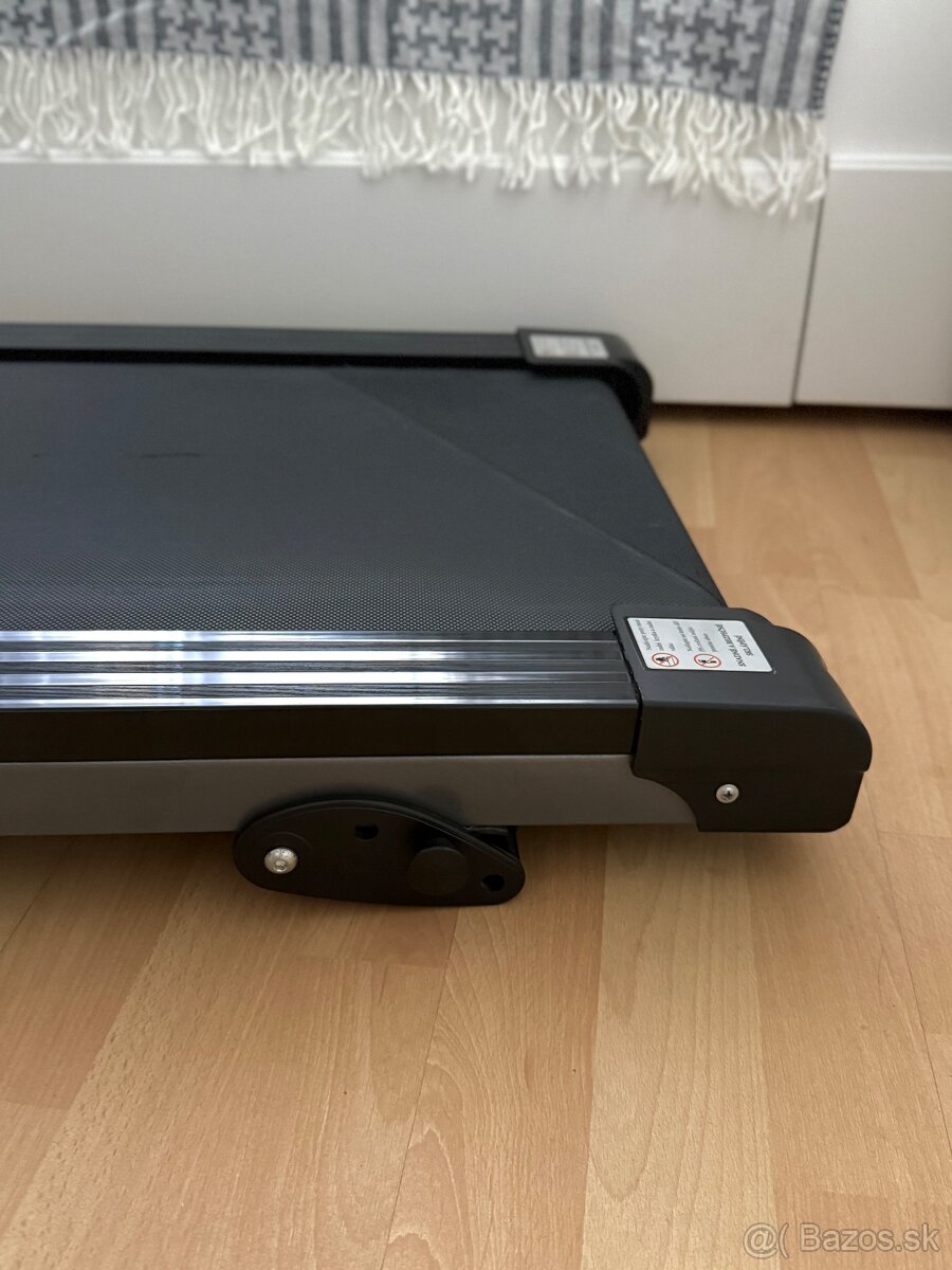 Bežecký pás HouseFit Tempo 10 - 6