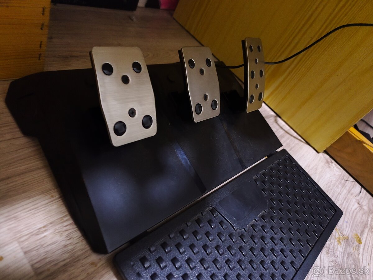 Dobrý deň predávam Volant - 6