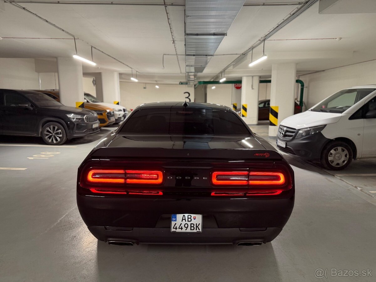 Dodge Challenger SRT 392 6.4l - 6
