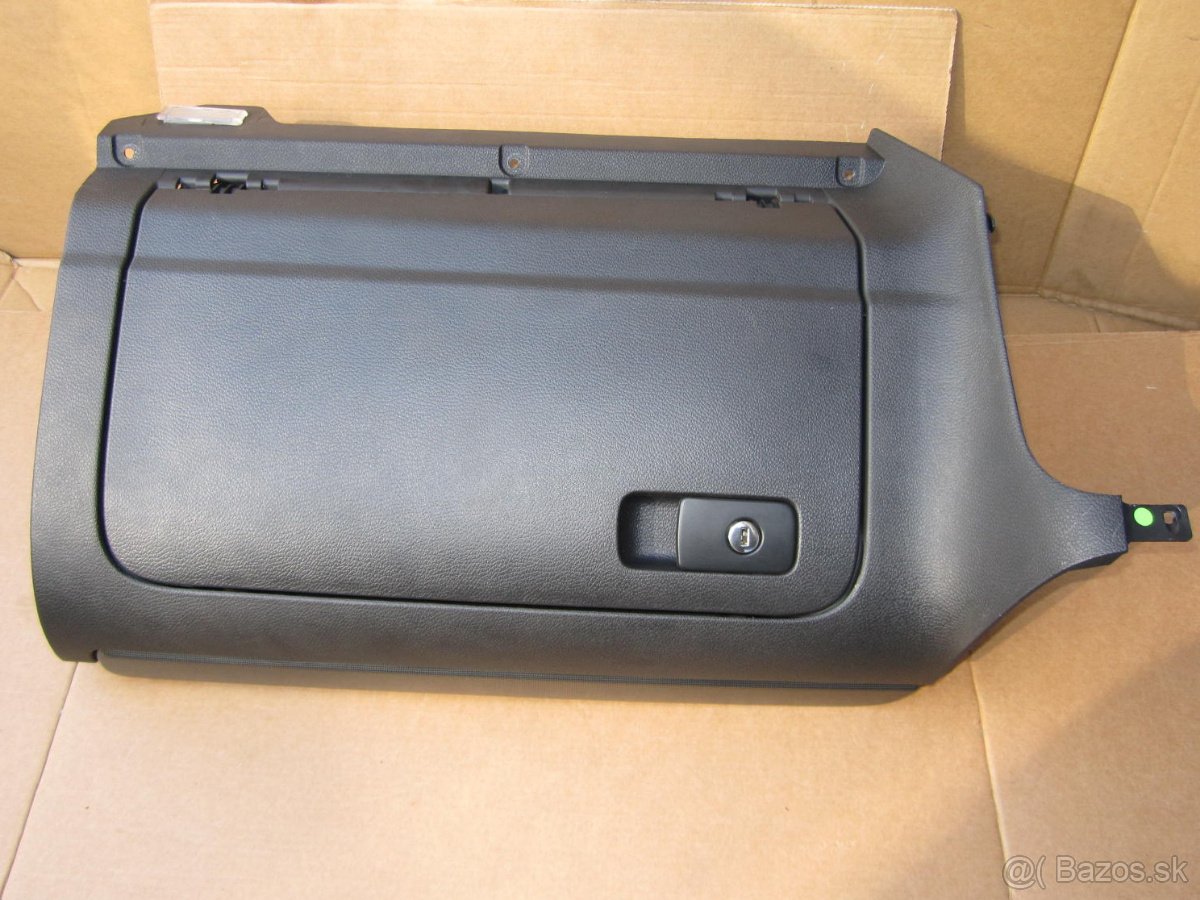 VW Golf 6 MK6 Variant 4Motion 1.6TDI interier dily - 6