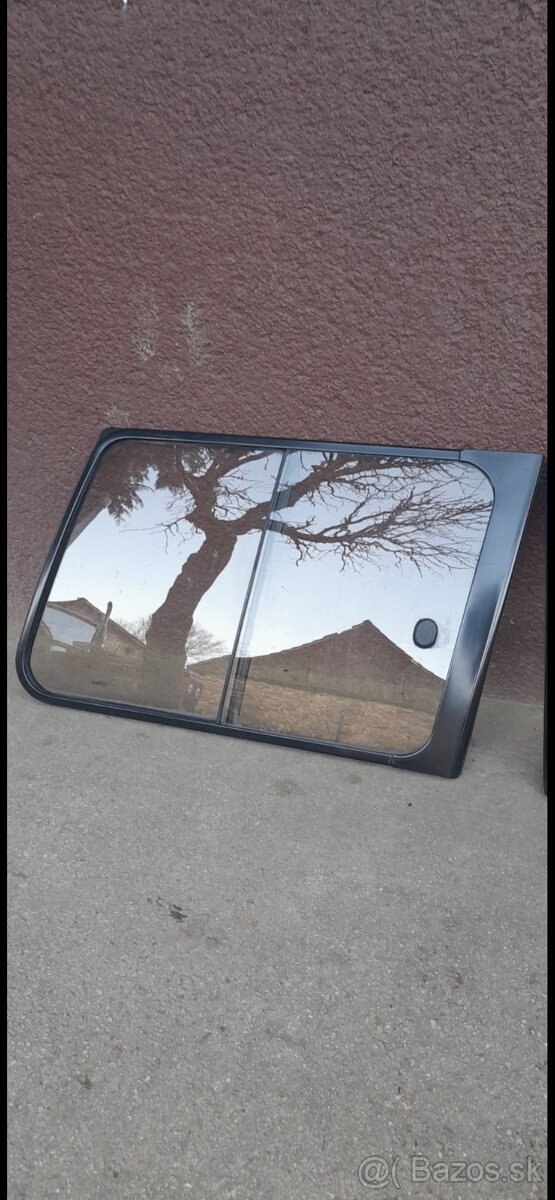 Zadné bočné okno - 6