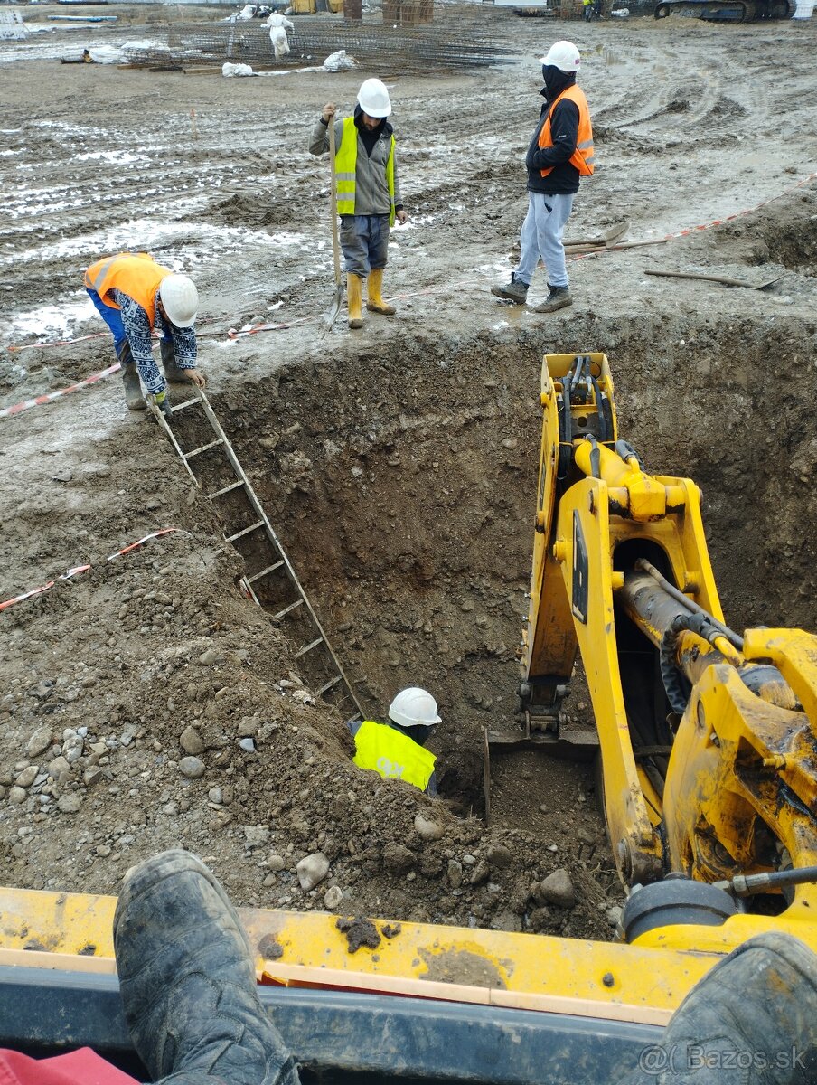 Zemné práce, výkopové práce JCB 4CX. - 6