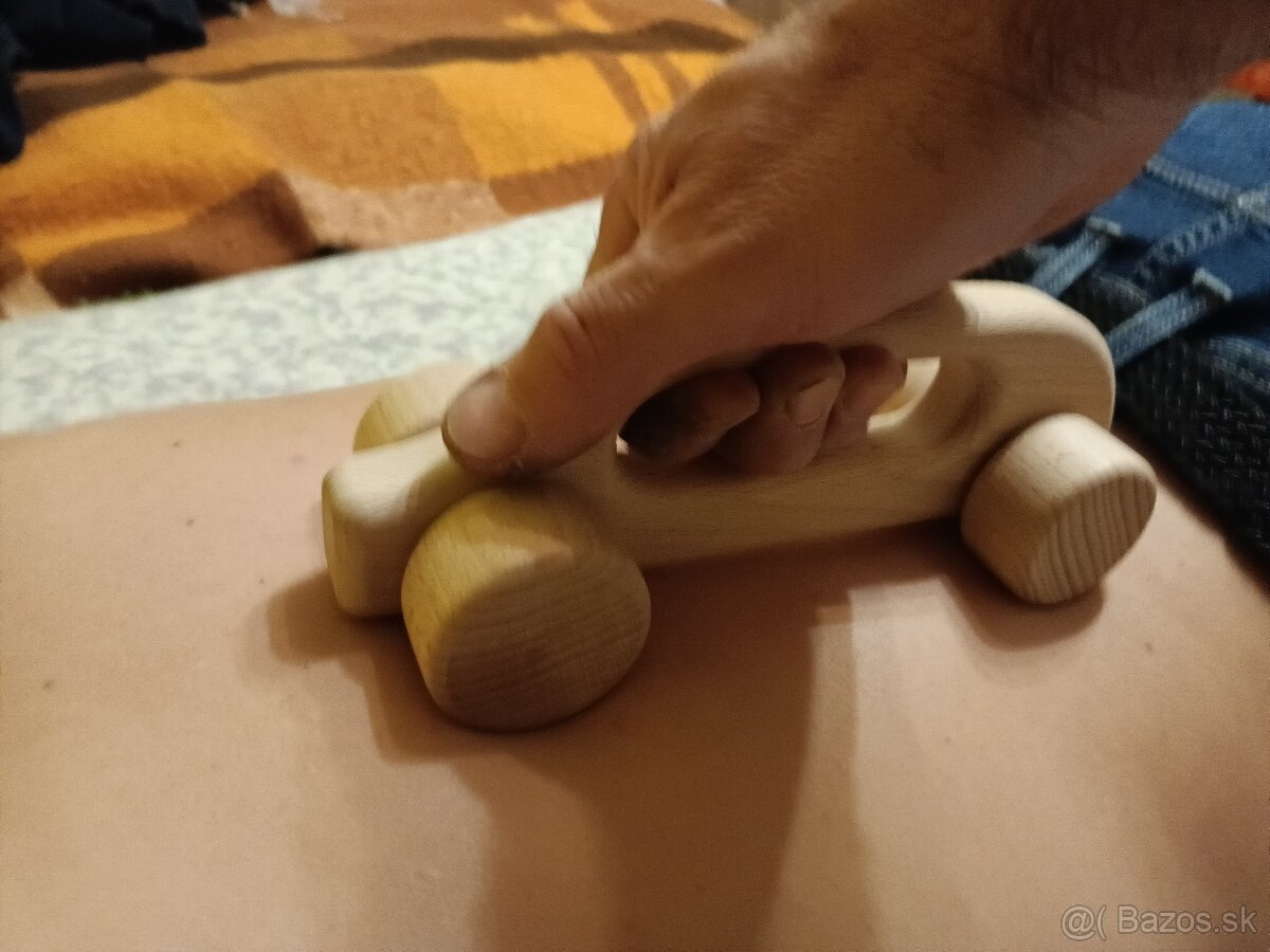 Drevené masážne autíčko - 6