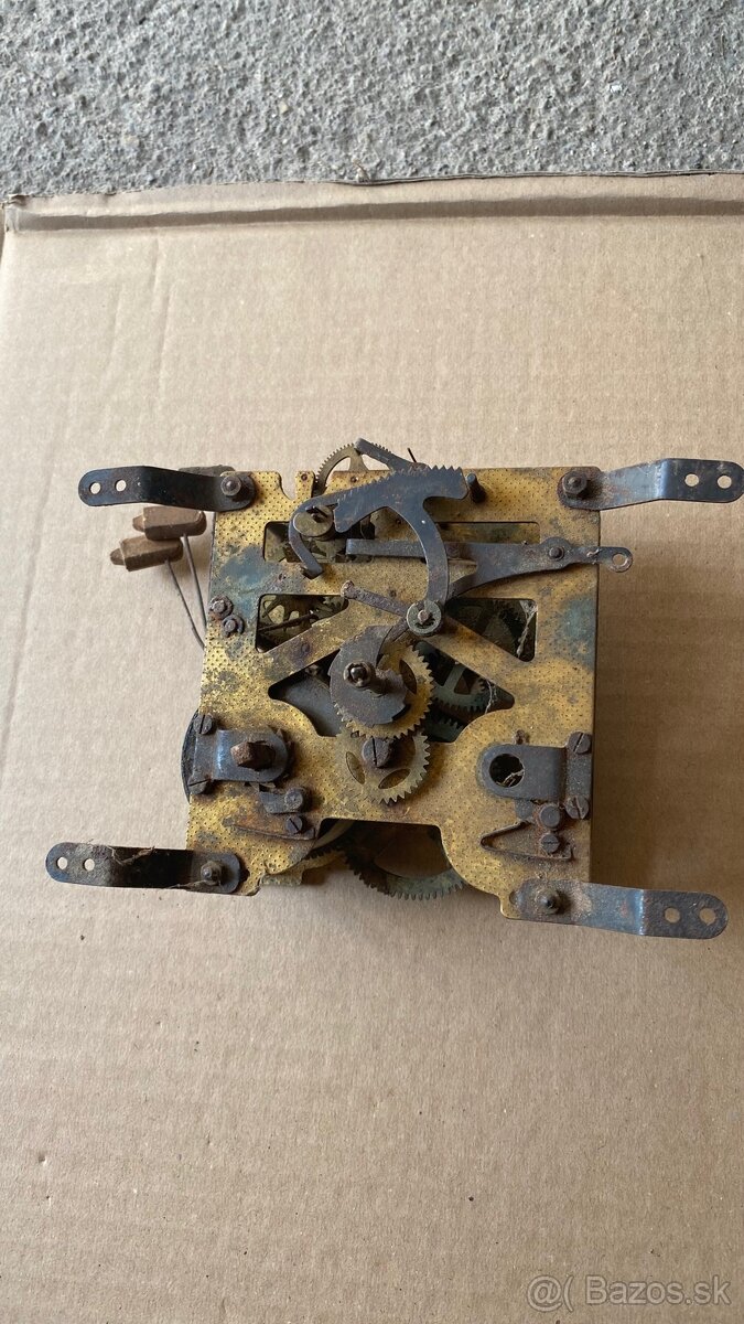 Strojčeky starožitné hodiny - 6