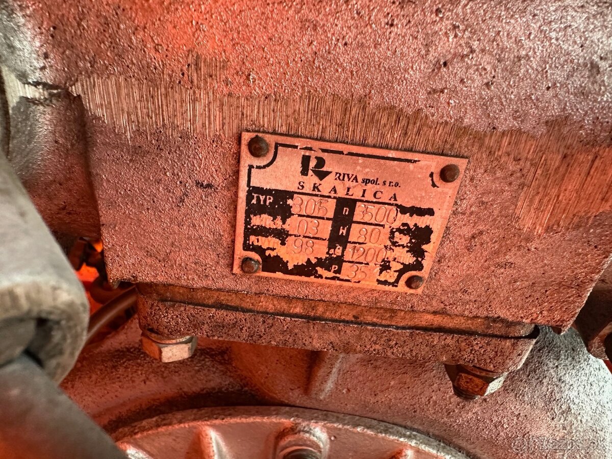 STROJÍRNA POTUČEK SLATIŇANY CISTERNA 1998 VIN 003 - 6