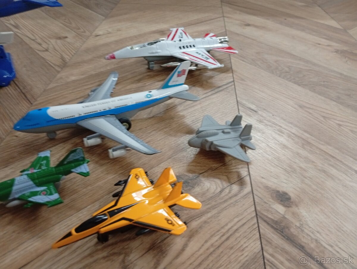 Lietadlá - 6