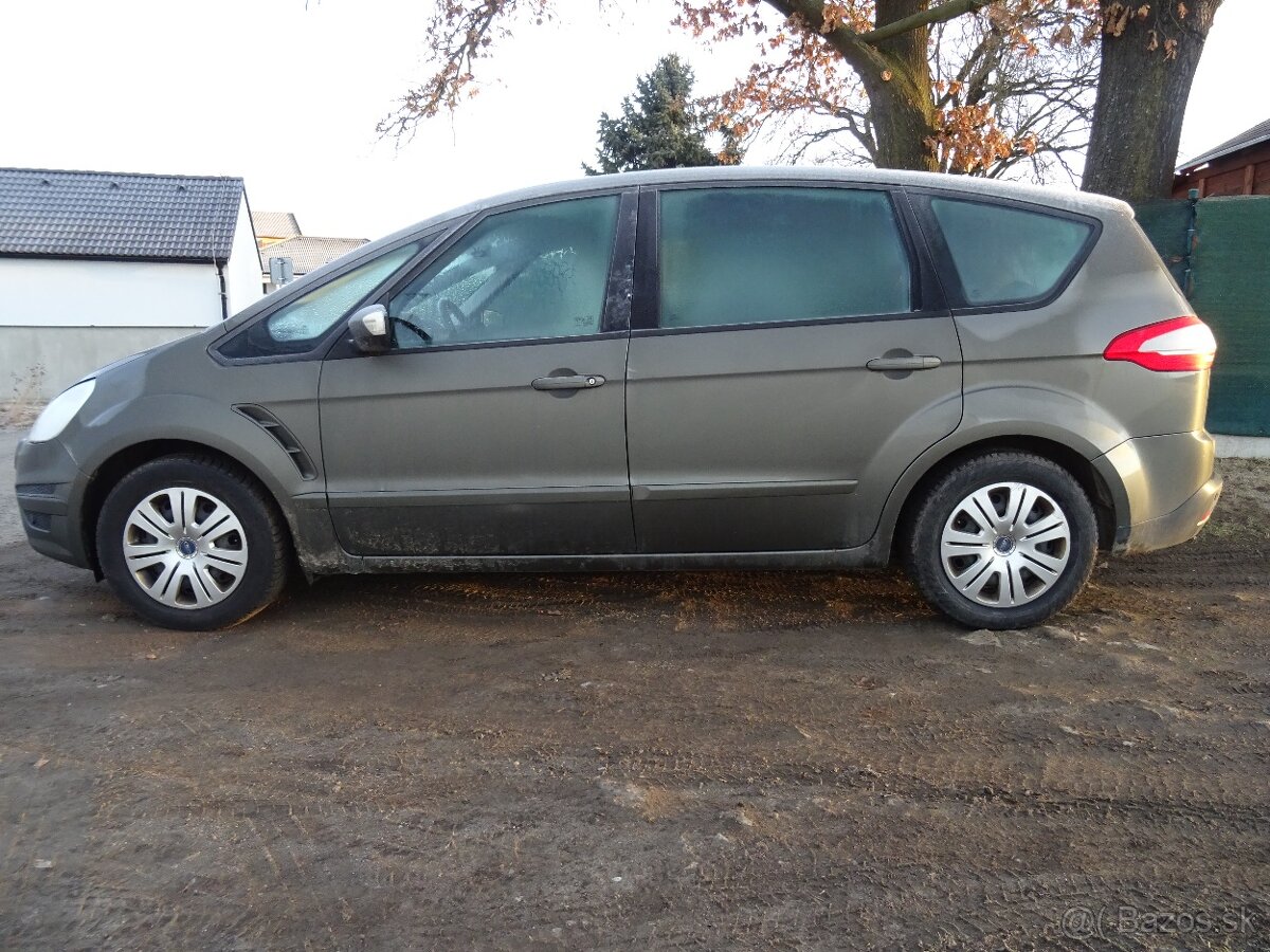 Ford S-MAX 2.0i 107Kw 2x sada kol, 7 míst - 6