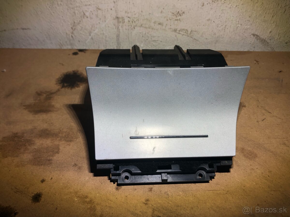 Diely interiéru Škoda Octavia 2 - 6