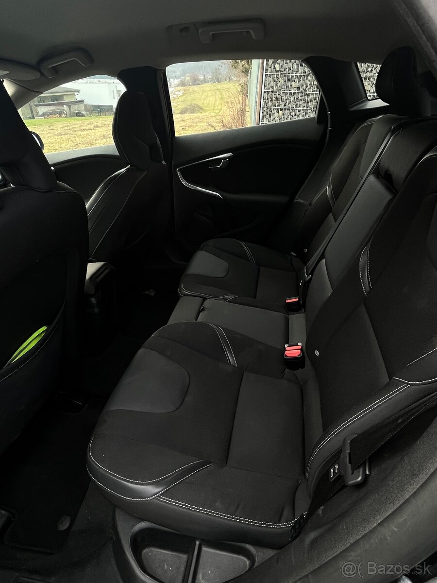 Volvo V40 88kW, 2015 - 6