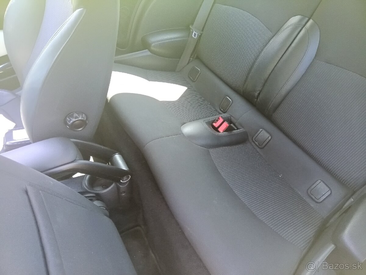 MINI Cooper One R56 - 6