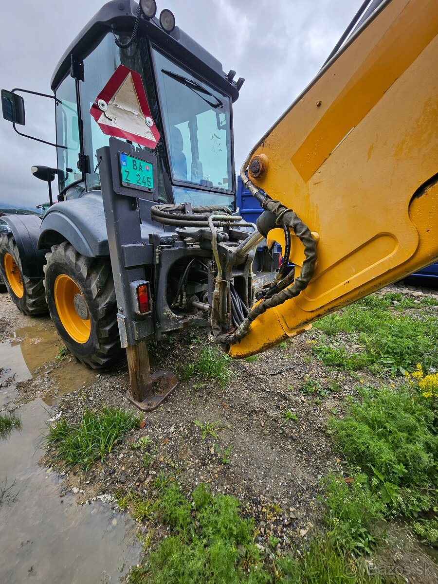 Traktor bager Terex - 6