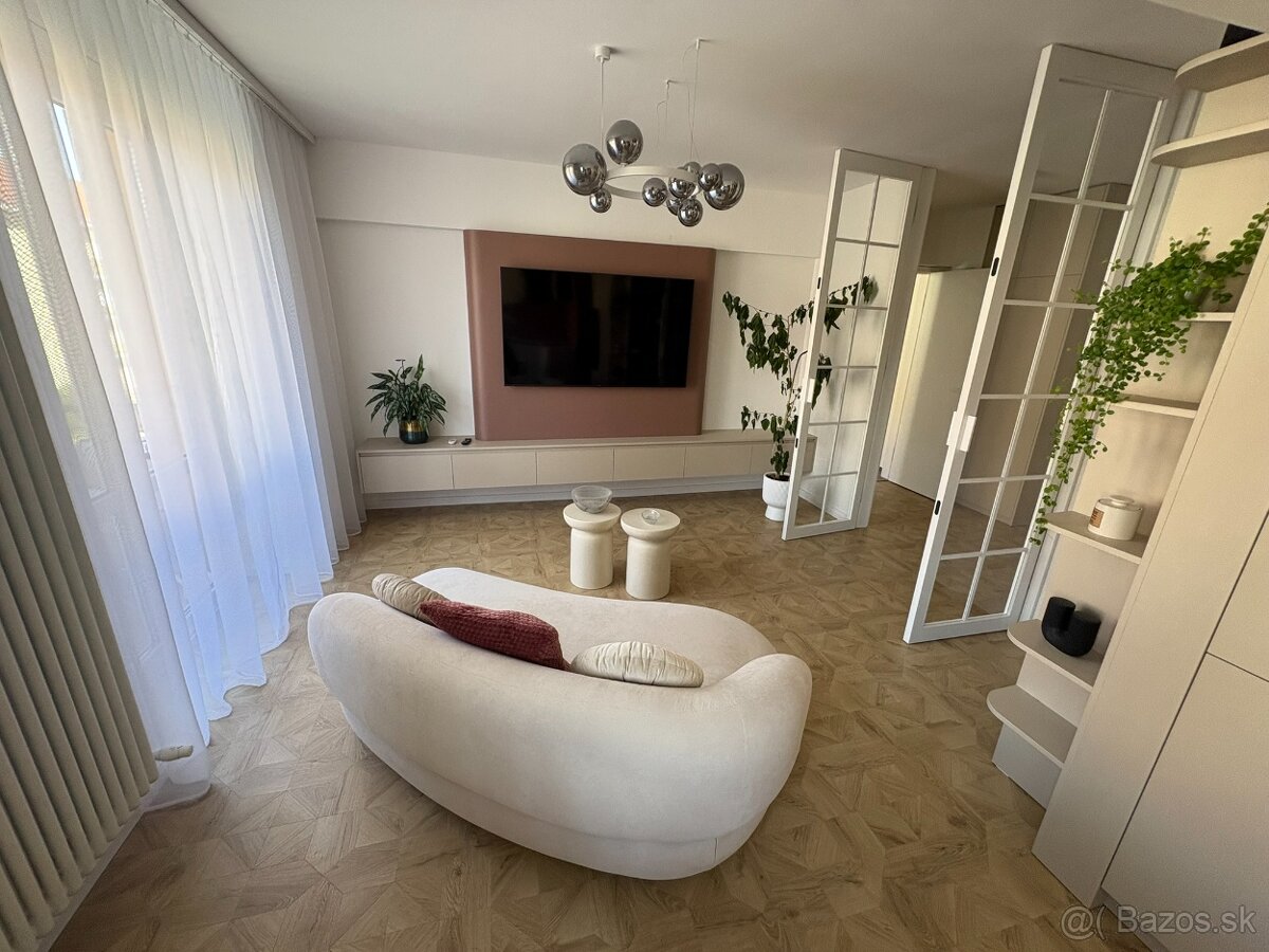 Moderný a štýlový dvojizbový byt s balkónom v centre Zvolena - 6