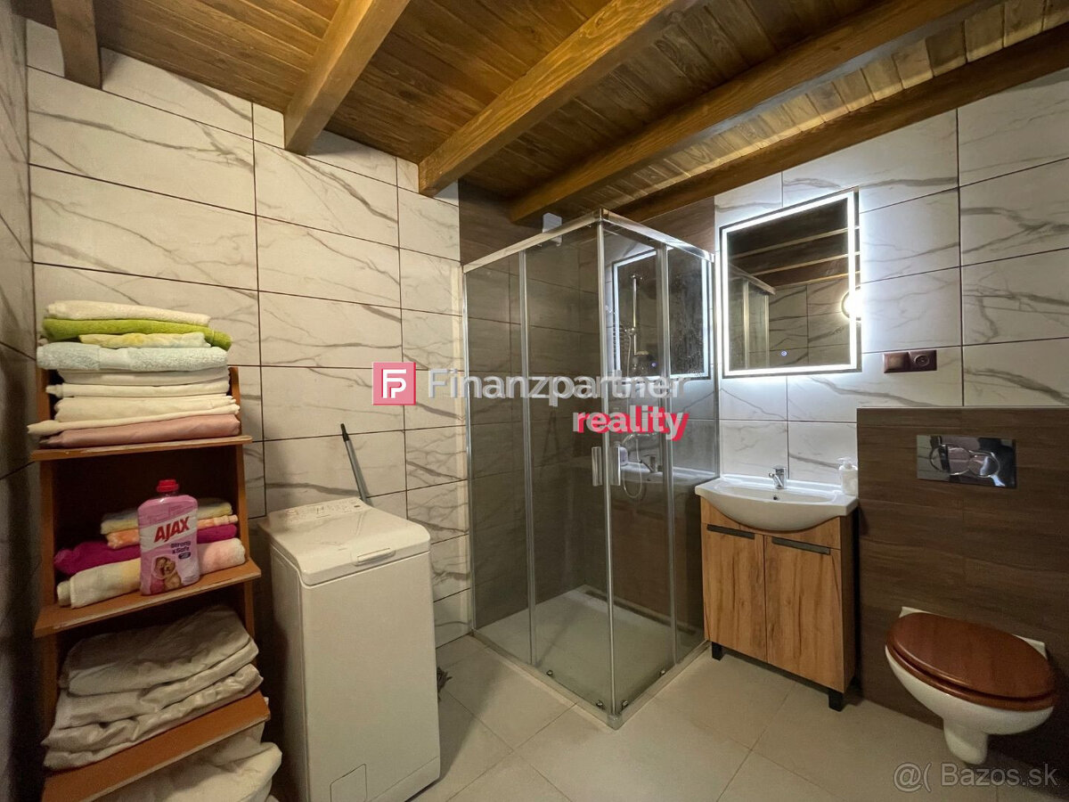 Nadštandartný podkrovný app byt s vytahom na Hlavnej ulici ( - 6