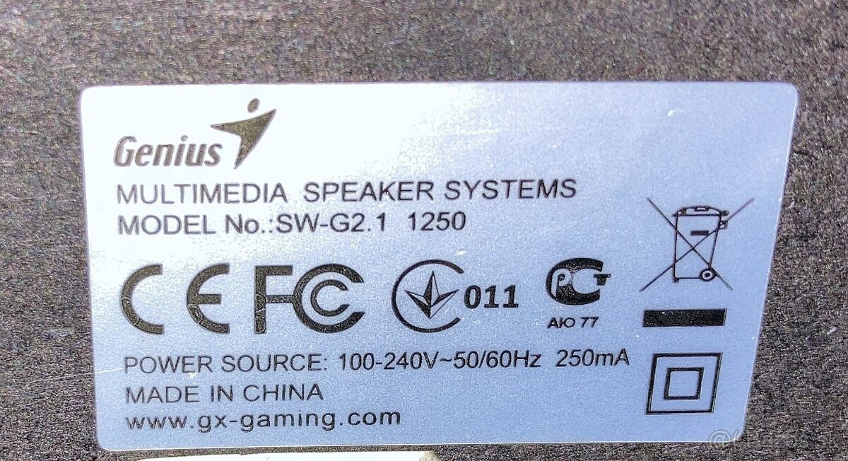 zostava herných 2.1 reproduktorov Genius - 6